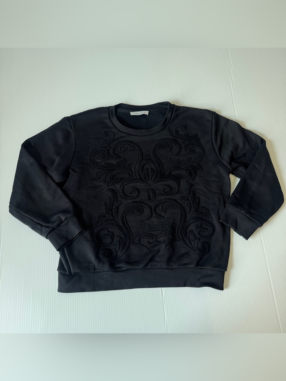 Sandro Paris Black Embroidered Sweatshirt Pullover Portugal Size 2 Luxury Medium